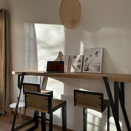 Le Lutz Apartment นีมส์ ภายนอก รูปภาพ